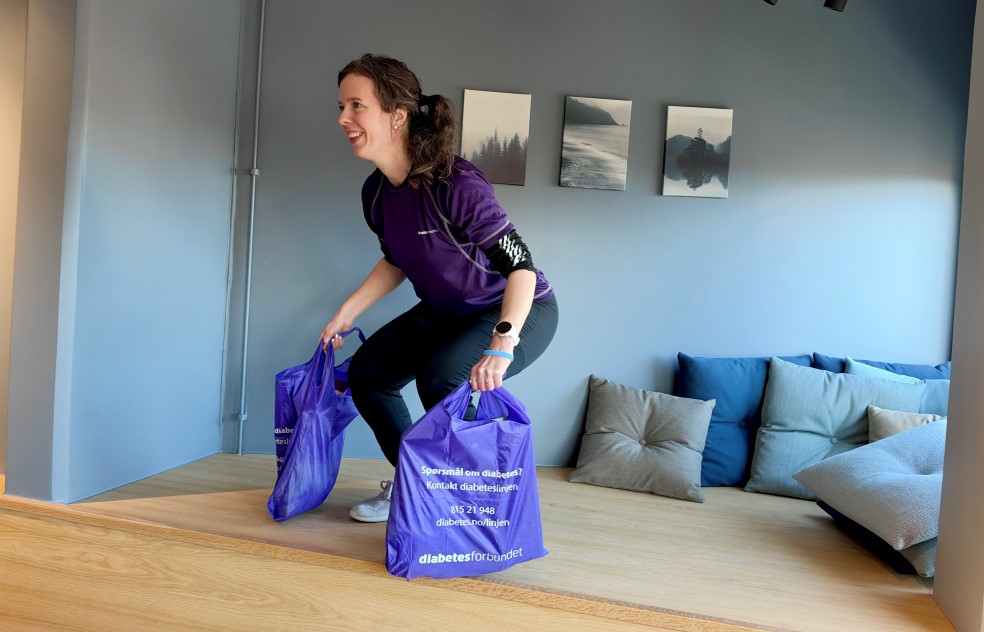 Ingrid tar kneb&oslash;y.jpg