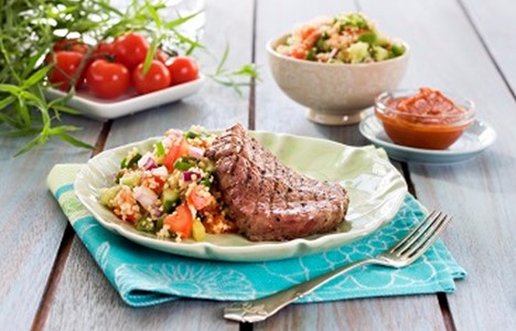 Grillet biff med bulgursalat