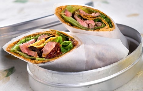 Wrap med biffstrimler